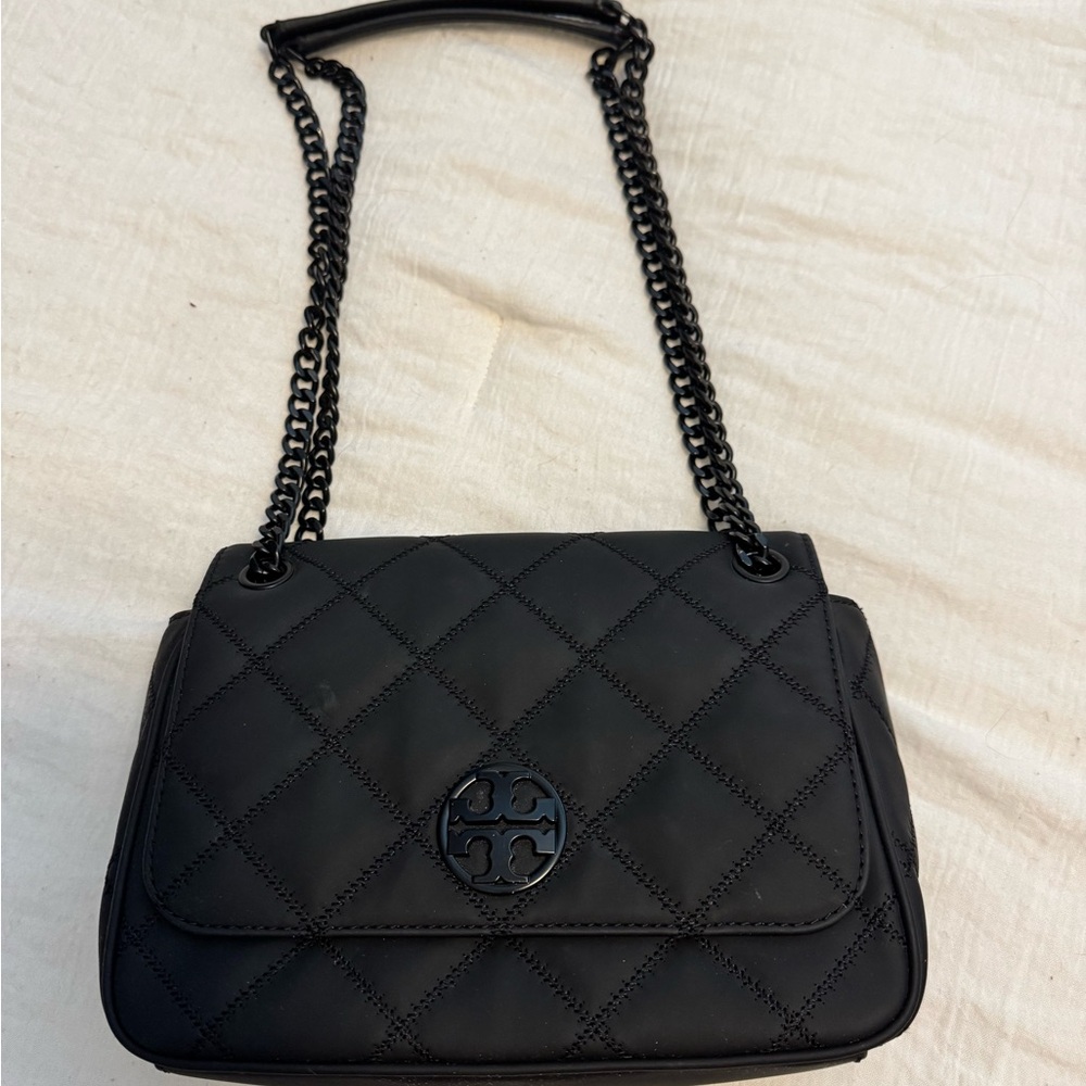 Tory Burch Black Quilted Shoulder Bag excellent condition